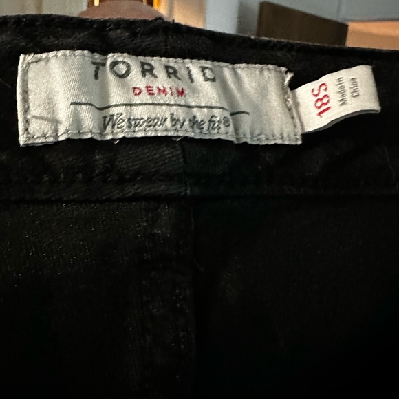 torrid jeans 18 - Picture 2 of 2